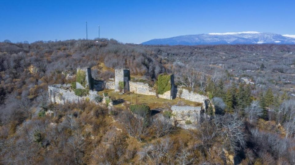 ჭაქვინჯის ციხის კონსერვაცია-გადარჩენითი ხასიათის სამუშაოების პროექტირებაზე ტენდერი გამოცხადდა