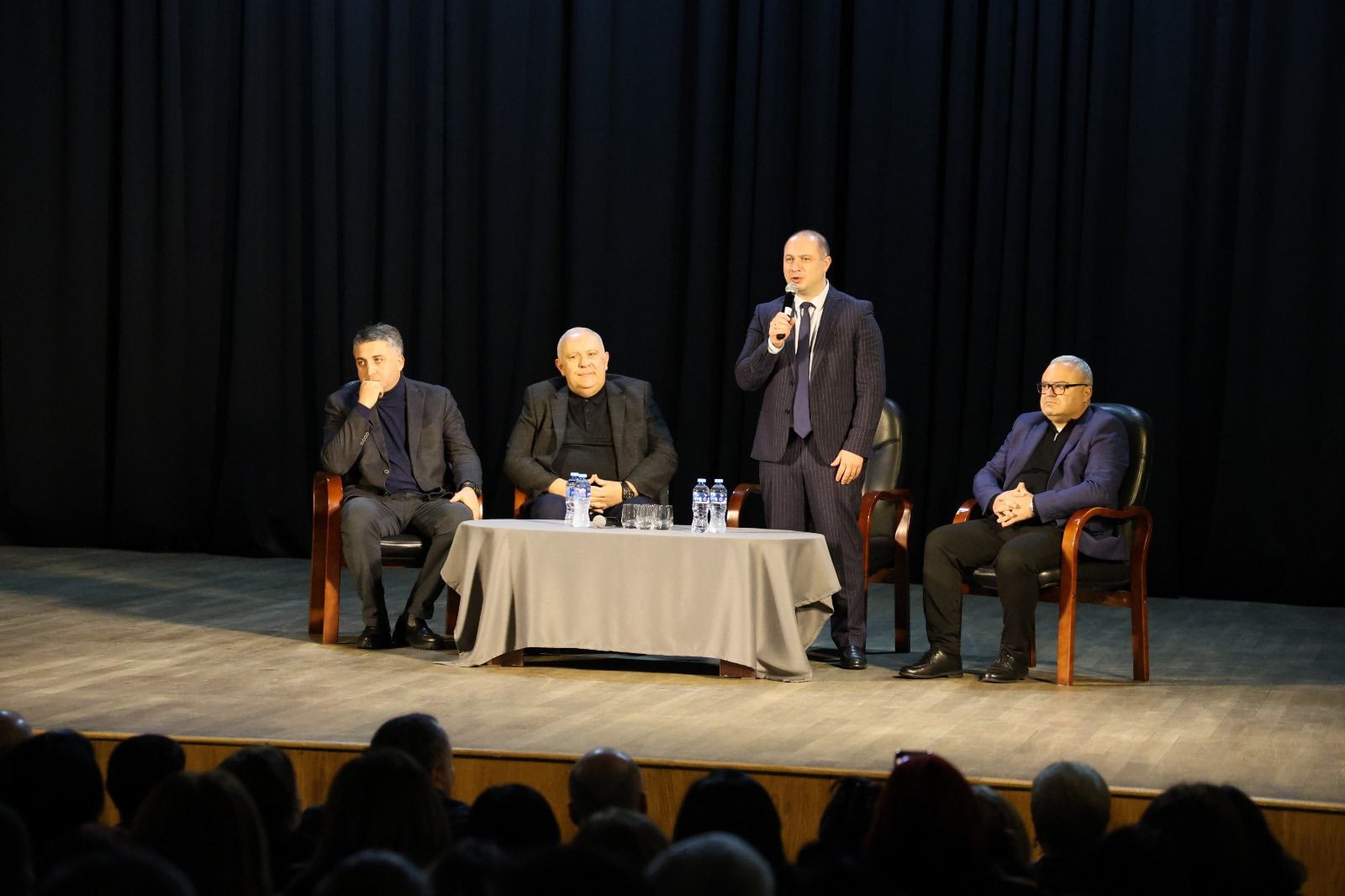 ზოგადი განათლების რეფორმა მინისტრმა სამეგრელო-ზემო სვანეთის რეგიონის მასწავლებლებთან მიმოიხილა