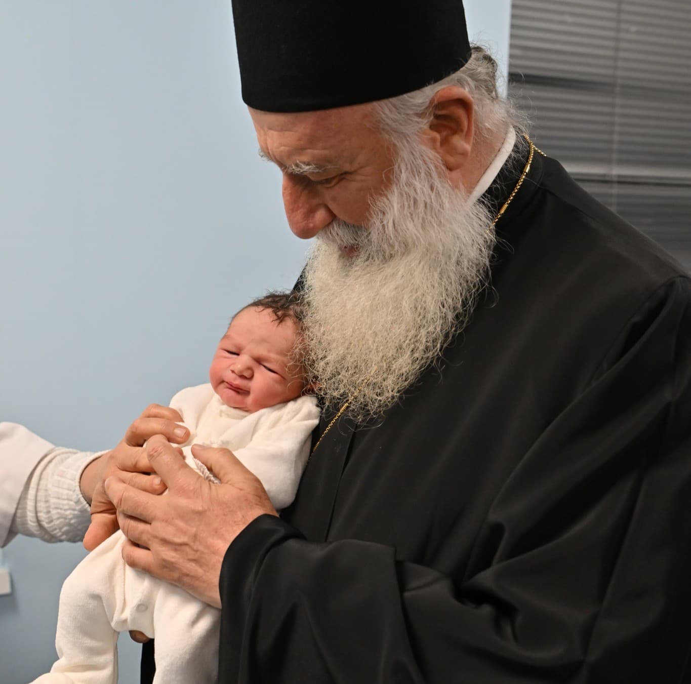 მეუფე გერასიმემ ახალშობილი ბავშვები დალოცა