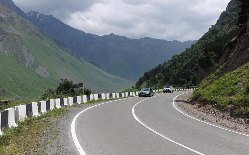 სოფელ ბარჯაშთან ავტოტრანსპორტის მოძრაობა ცალმხრივად აღდგენილია