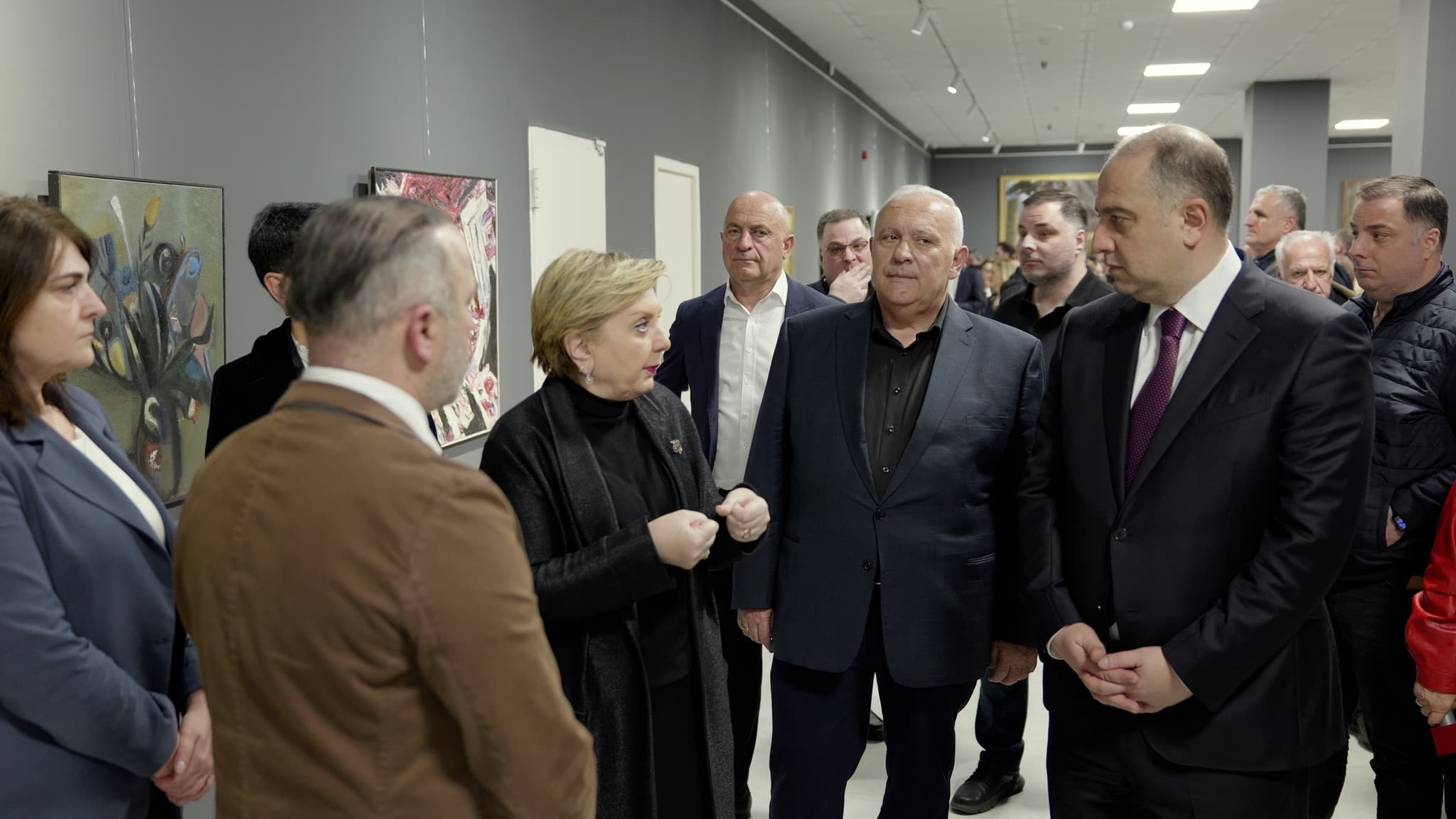 ზუგდიდში ზვიად გამსახურდიას საპრეზიდენტო ცენტრი გაიხსნა - image 4