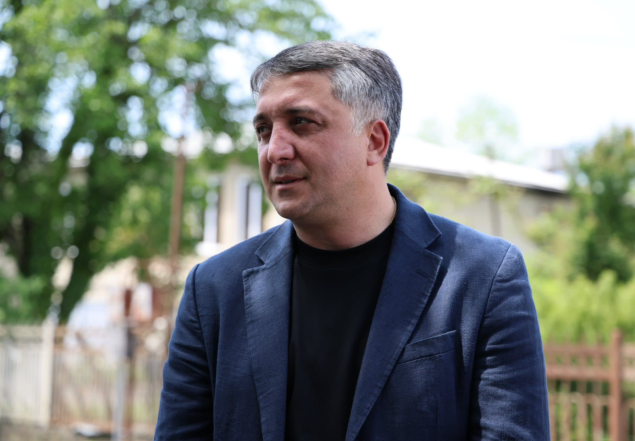ზუგდიდში საგზაო ინფრასტრუქტურის სამუშაოებს სახელმწიფო რწმუნებული და მერი გაეცნენ - image 3