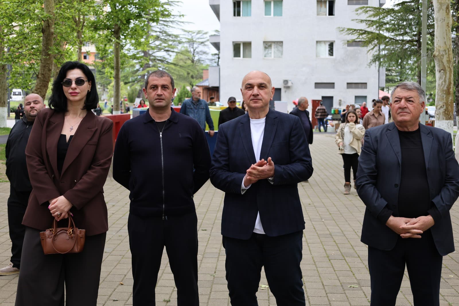ქალაქ ხობში მერიის ორგანიზებით სკოლების კურსდამთავრებულებისადმი მიძღვნილი კონცერტი გაიმართა - image 3