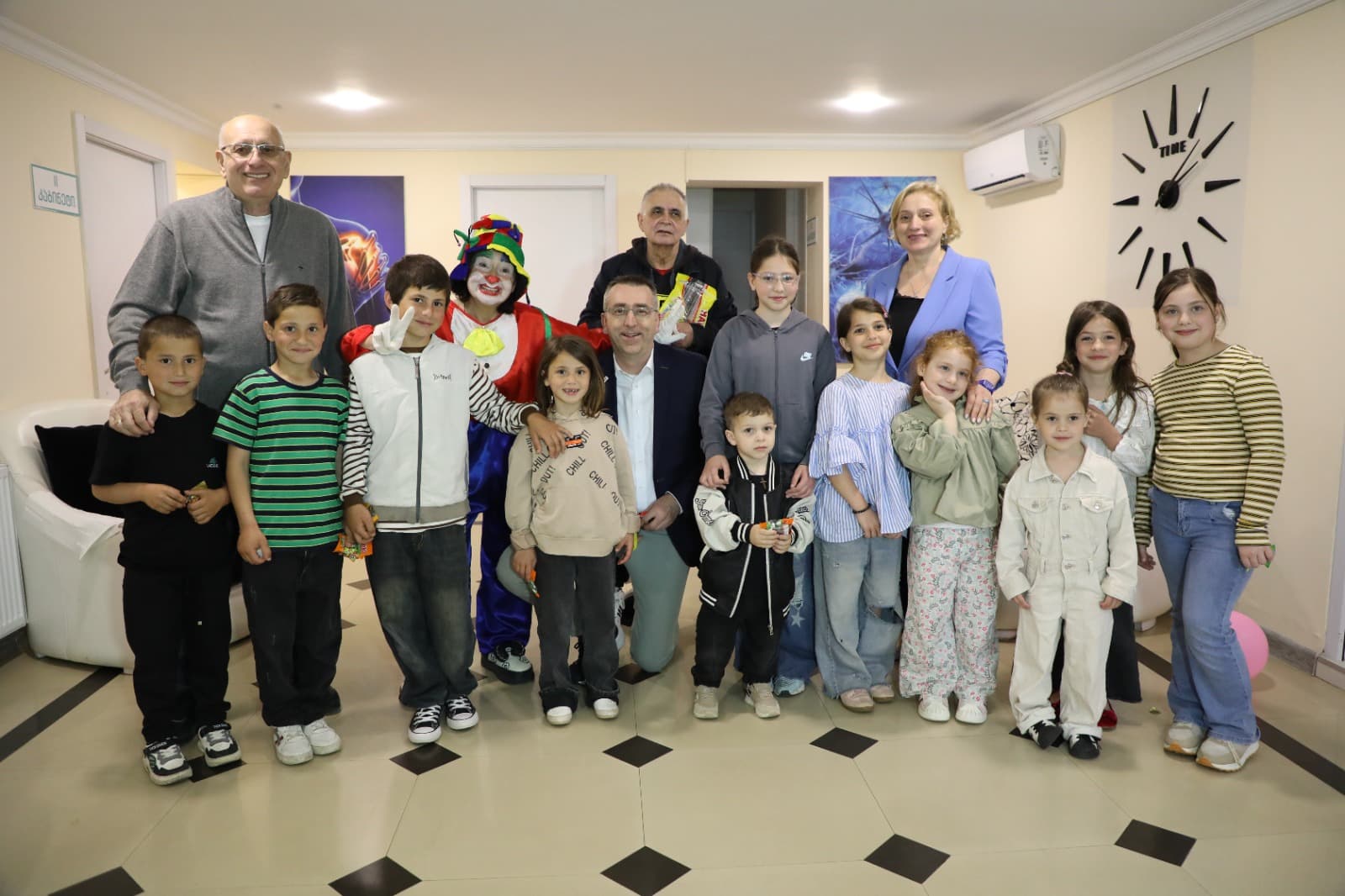 „ბავშვთა ჯანმრთელობის კვირეულის“ ფარგლებში დიაგნოსტიკურ ცენტრ „ჯან-მედში“ ბავშვებს უფასო სკრინინგული კვლევები ჩაუტარდათ