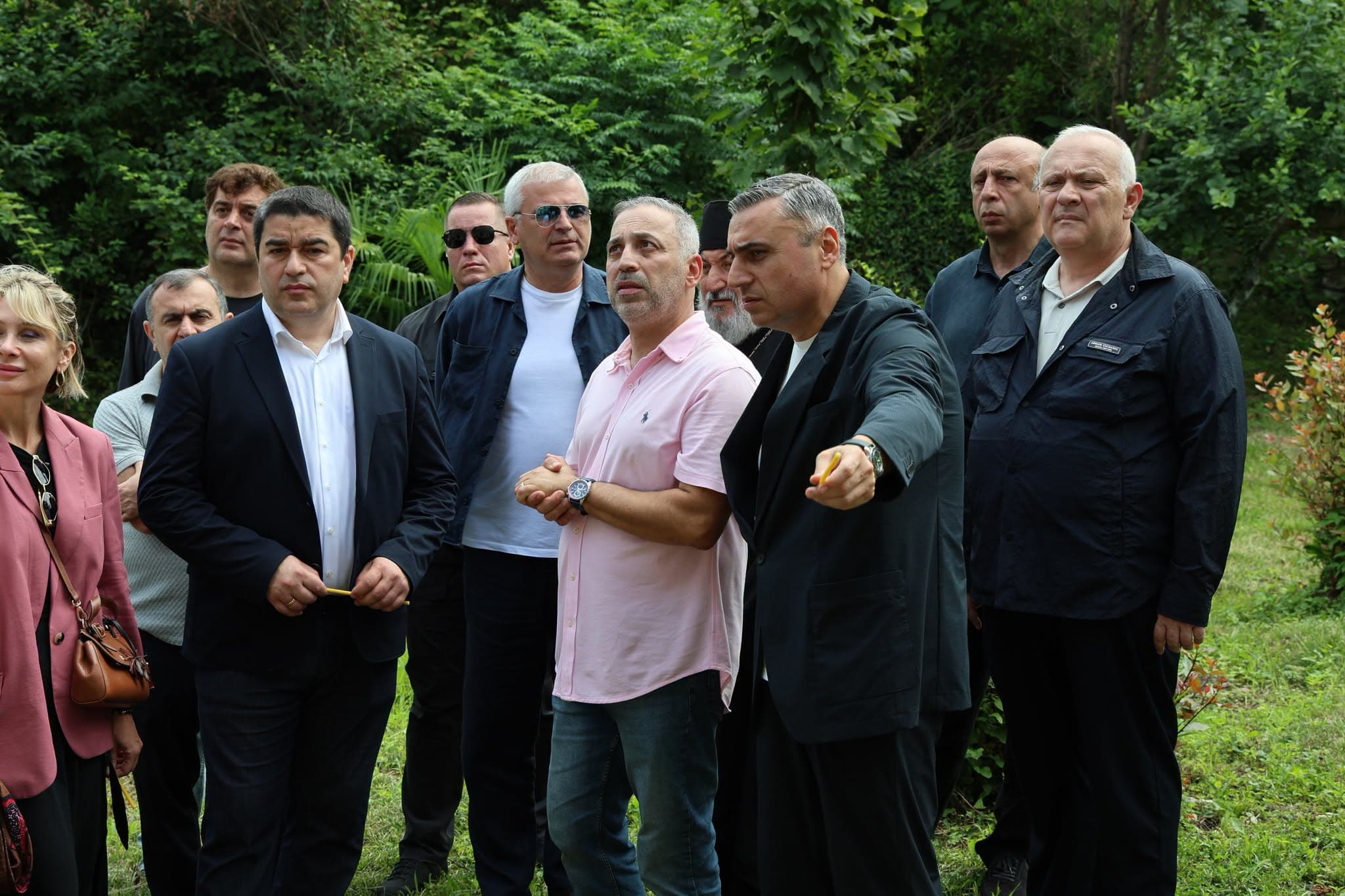 პარლამენტის თავმჯდომარე და წევრები ზუგდიდსა და წალენჯიხაში იმყოფებოდნენ