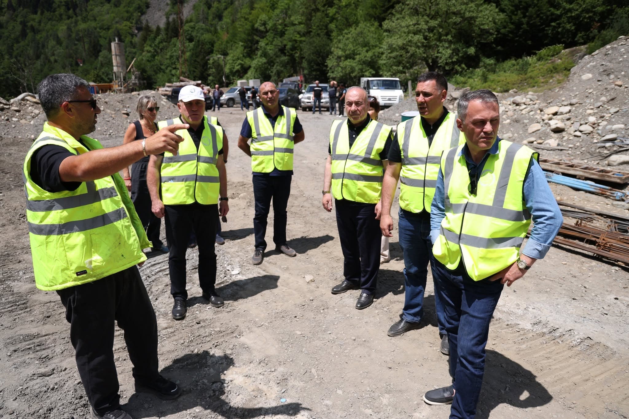 მესტიაში მყარი ნარჩენების მართვის კომპანია გადამტვირთავ სადგურს აშენებს